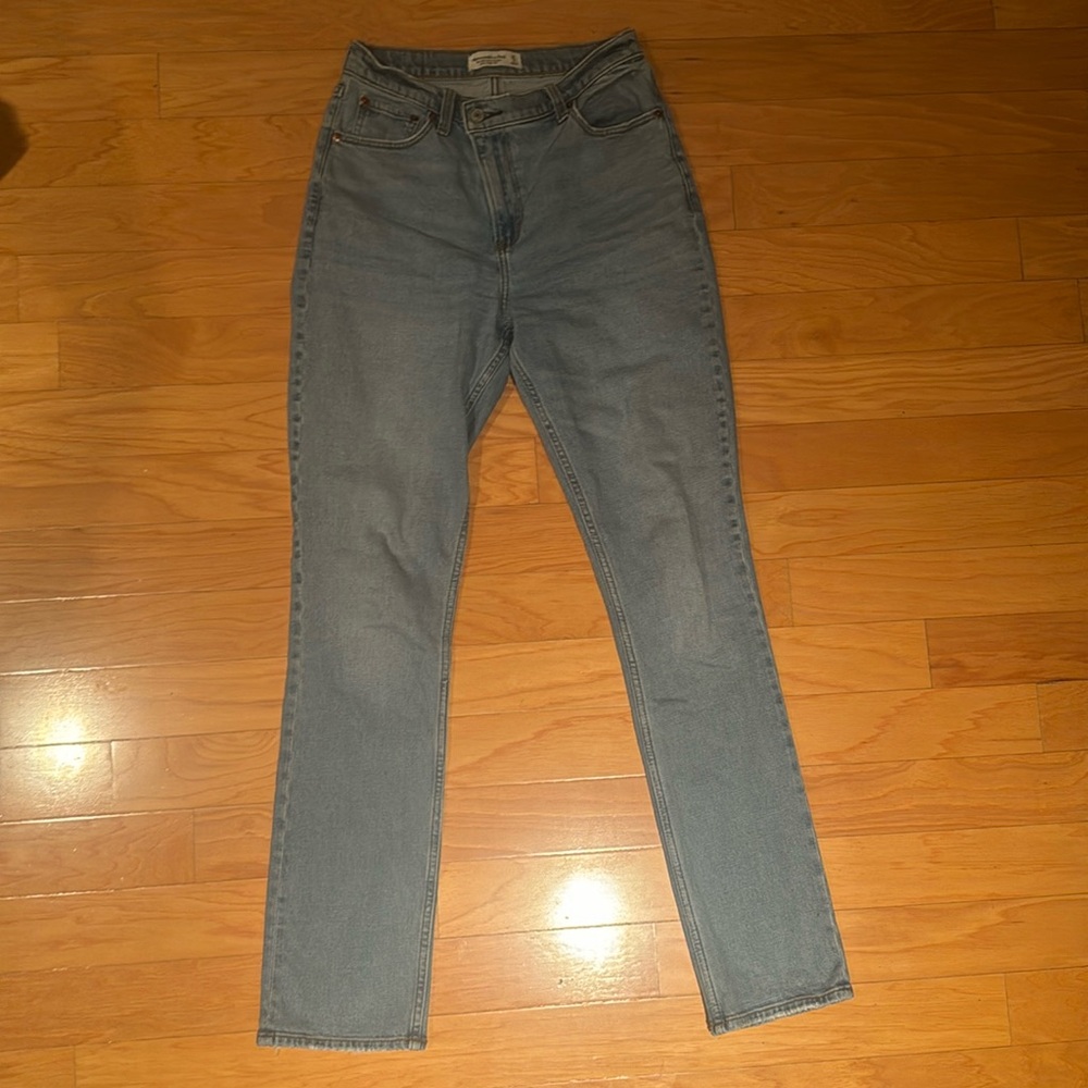 Abercrombie slim straight jeans size 4L